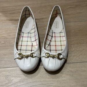 NWOB Coach White Leather Ballet Flats
